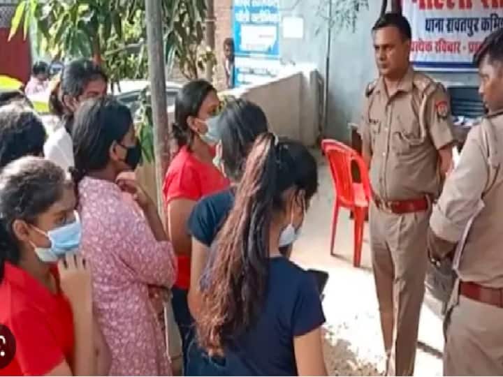 Case Against Student For Filming Girls Inside Bengaluru University Toilet Crime : மகளிர் கழிப்பறையில் எட்டிப் பார்த்து வீடியோ எடுத்த இளைஞர்..! மீண்டும் மீண்டும் அதே தவறு..