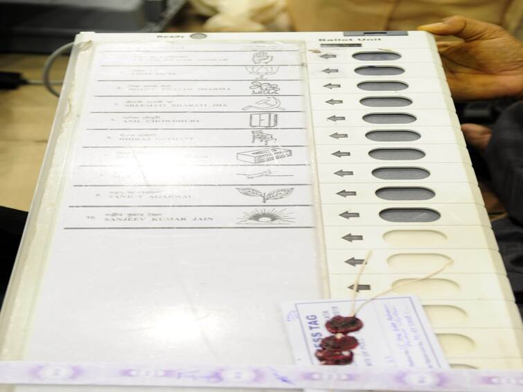 Gujarat Assembly Election 2022: Know about independent candidates election symbol Gujarat Election 2022: CCTV કેમેરા, પેનડ્રાઇવ, મોબાઇલ ચાર્જર... ગુજરાત ચૂંટણીમાં અપક્ષ ઉમેદવારોના આવા છે ચૂંટણી ચિહ્ન