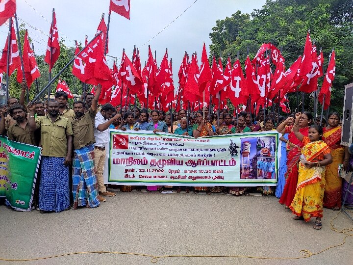 சேலம் ஆட்சியர் அலுவலகத்தில் அரசு கேபிள் ஆபரேட்டர்கள்  2ம் நாளாக தர்ணா போராட்டம்