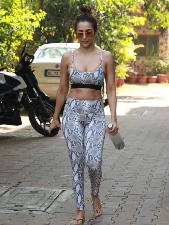 મલાઈકા અરોરા ફિટ રહેવા માટે દરરોજ જિમ અને યોગા કરે છે.