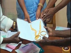 23 பவுன் நகை, ரூ. 4 லட்சம் முன் வைப்பு பாண்ட் ரசீது; உரியவரிடம் ஒப்படைத்த முதியவருக்கு குவியும் பாராட்டு