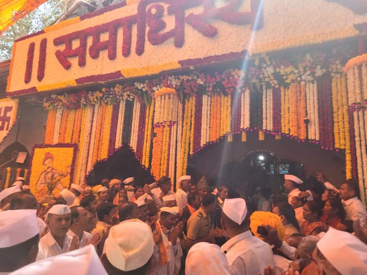 लाखो भाविक आळंदीत दाखल झाले आहेत.