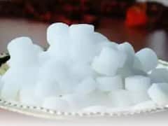 जो कपूर आप पूजा में इस्तेमाल करते हैं, जानते हैं वो आखिर बनता किससे है?