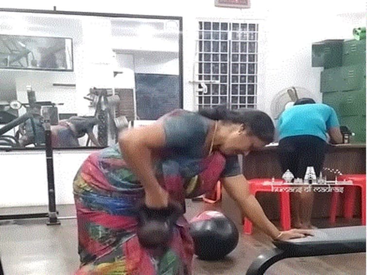 WATCH 56 Year Old Woman Works Out In Gym Wearing Saree, Netizens Call Her Inspiration WATCH: 56-Year-Old Woman Works Out In Gym Wearing A Saree, Netizens Say 'Inspirational'