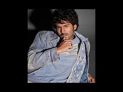 Happy Birthday Kartik Aaryan: बॉलिवूड गाजवणारा चॉकलेट बॉय कार्तिक आर्यन!