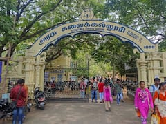 சேலம் அரசு கல்லூரி மாணவரை ரேக்கிங் செய்த 4 மாணவர்கள் கைது