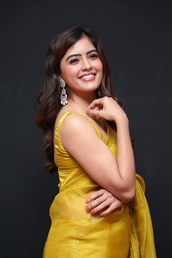 ‘అర్జున ఫల్గుణ’ చిత్రంలో శ్రావణిగా కనిపించింది.