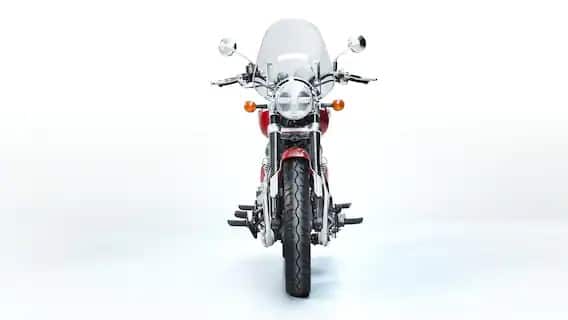 সুপার মিটিওর 650 648cc প্যারালাল টুইন, 4-স্ট্রোক, SOHC, এয়ার-অয়েল কুলড, EFI ইঞ্জিন ব্যবহার করে, যা Continental GT 650 ও Interceptor 650 তেও কাজ করে। ইঞ্জিনটি সর্বোচ্চ 47PS শক্তি ও 52.3Nm পিক টর্ক তৈরি করে। এতে পাবেন একটি 6-স্পিড গিয়ারবক্স।