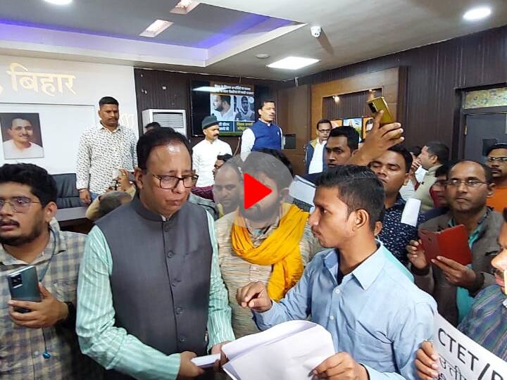 Video: Sanjay Jaiswal Warning to CM Nitish Kumar For ten Lakh Jobs For CTET BTET Students ann VIDEO: ‘13 दिसंबर तक 10 लाख नौकरी नहीं दी तो सदन नहीं चलने देंगे’, संजय जायसवाल की CM नीतीश को चेतावनी