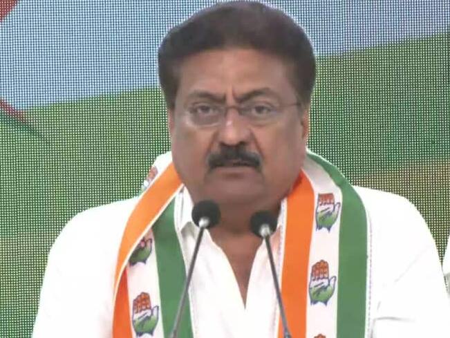 राजकोट पूर्व से कांग्रेस के उम्मीदवार इंद्रनील राजगुरु, जिन्होंने 159.84 करोड़ रुपये की कुल संपत्ति दिखाई है.