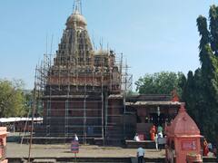 PHOTO: झळाळी देण्यासाठी वेरूळच्या घृष्णेश्वर मंदिराला कोटिंग