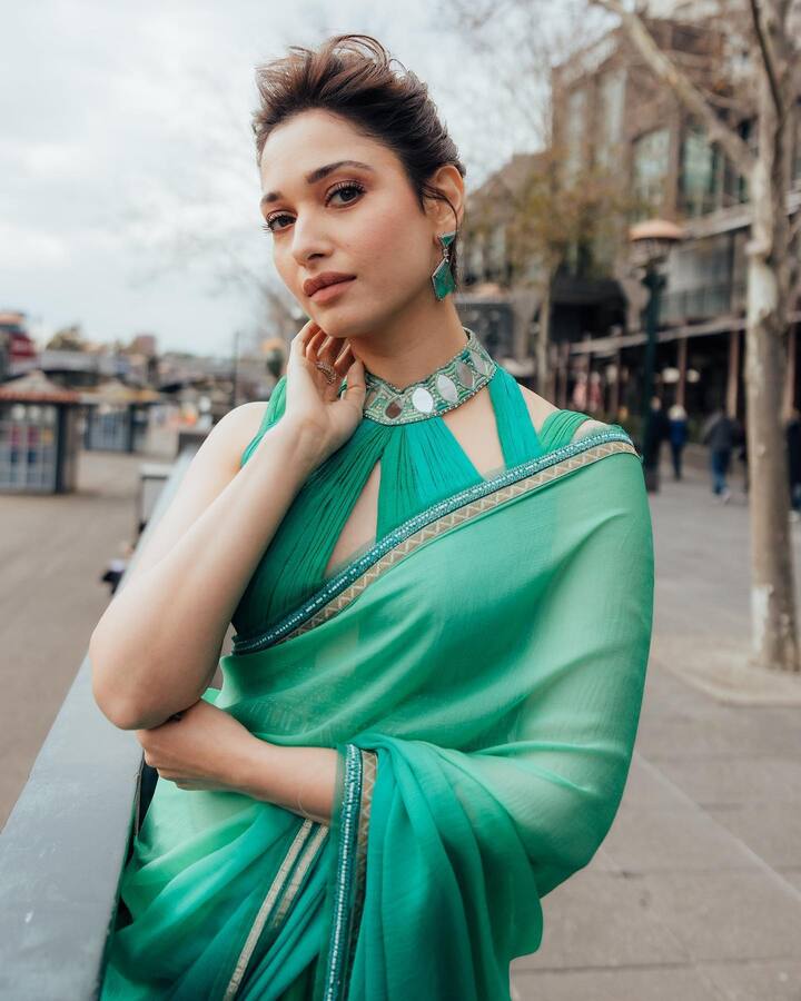 तमन्नाचा जन्म सिंधी कुटुंबात झाला, तिचे वडील संतोष भाटिया हिरे व्यापारी तर आई रजनी भाटिया गृहिणी आहे.