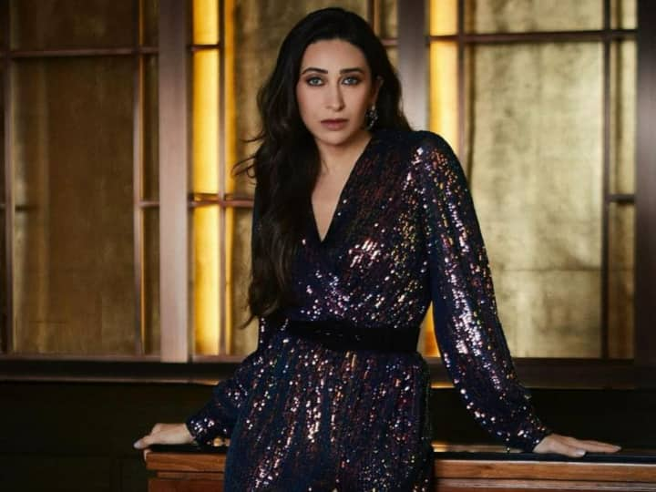 Karisma Kapoor Net Worth  : करिश्मा अपनी फैमिली की पहली लड़की थीं जिन्होंने फिल्मों में काम कर काफी शोहरत हासिल की. लेकिन आज फिल्मों से दूर होते हुए भी करिश्मा एक लग्जरी लाइफ जीती हैं.