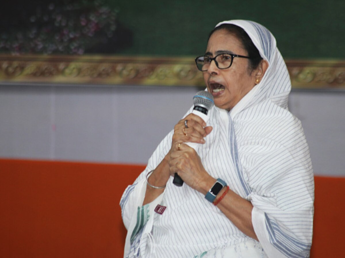 Mamata Banerjee Ministers To Sit-In Outside Amartya Sen's House ...