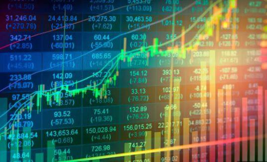 131 ਕੰਪਨੀਆਂ ਦੇ ਸ਼ੇਅਰਾਂ ਦੀ ਕੀਮਤ 'ਚ ਕੋਈ ਫਰਕ ਨਹੀਂ ਪਿਆ। ਜਦੋਂ ਕਿ ਅੱਜ 111 ਸਟਾਕ 52 ਹਫਤੇ ਦੇ ਉਪਰਲੇ ਪੱਧਰ 'ਤੇ ਬੰਦ ਹੋਏ ਹਨ। ਇਸ ਤੋਂ ਇਲਾਵਾ 70 ਸਟਾਕ ਆਪਣੇ 52 ਹਫਤੇ ਦੇ ਹੇਠਲੇ ਪੱਧਰ 'ਤੇ ਬੰਦ ਹੋਏ। ਇਸ ਤੋਂ ਇਲਾਵਾ 239 ਸ਼ੇਅਰਾਂ 'ਚ ਅੱਪਰ ਸਰਕਟ, ਜਦਕਿ 182 ਸ਼ੇਅਰਾਂ 'ਚ ਲੋਅਰ ਸਰਕਟ ਲਗਾਇਆ ਗਿਆ ਹੈ। ਇਸ ਤੋਂ ਇਲਾਵਾ ਅੱਜ ਸ਼ਾਮ ਡਾਲਰ ਦੇ ਮੁਕਾਬਲੇ ਰੁਪਿਆ 18 ਪੈਸੇ ਦੀ ਕਮਜ਼ੋਰੀ ਨਾਲ 81.84 ਰੁਪਏ 'ਤੇ ਬੰਦ ਹੋਇਆ।