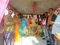 सरायकेला: दिवंगत MLA साधु चरण महतोकी मूर्ति का अनावरण, विस्थापितों की राजनीति का हुआ 'शिलान्यास'