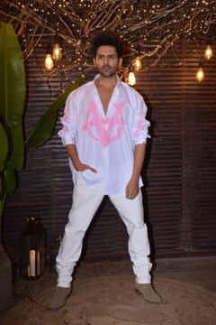 अनन्या पांडे से लेकर दिशा पाटनी तक...Kartik Aaryan की बर्थडे पार्टी में व्हाइट लुक में छा गईं ये एक्ट्रेसेस