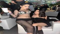 ਗਲੈਮਰ 'ਚ ਉਰਫੀ ਜਾਵੇਦ ਤੋਂ ਘੱਟ ਨਹੀਂ ਭੈਣ Asfi Javed , ਫੈਸ਼ਨ 'ਚ ਦਿੰਦੀ ਹੈ ਟੱਕਰ