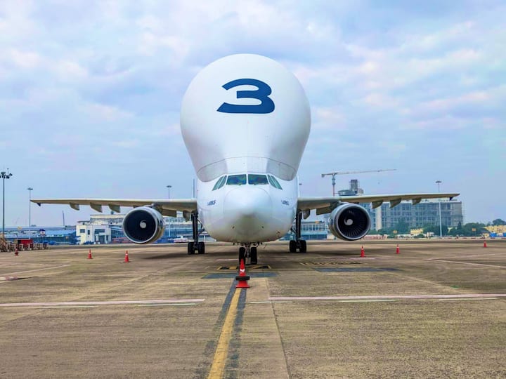 The world’s largest aircraft, the Airbus Beluga, landed at the Mumbai airport this week, leaving passengers awestruck.