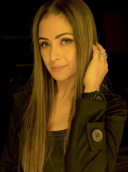 Simran : அந்தகன் படப்பிடிப்பில் நடிகை சிம்ரன்...ஸ்டன்னிங் க்ளிக்ஸ் இதோ!