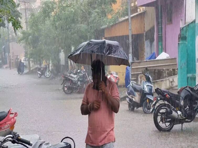 light rains to be expected in 7 districts of TN for next three hours including chennai TN Rain Alert: அடுத்த 3 மணி நேரத்தில் 7 மாவட்டங்களுக்கு மழை எச்சரிக்கை.. எந்தெந்த மாவட்டங்கள்? முழு விவரம் ..