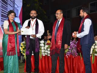 શાંતિ બિઝનેસ સ્કૂલ' (SBS)માં  PGDM/PGDM (માર્કેટિંગ)ના  2020-22 બેચના વિદ્યાર્થીઓ માટે 11મો દિક્ષાંત સમારોહ યોજાયો