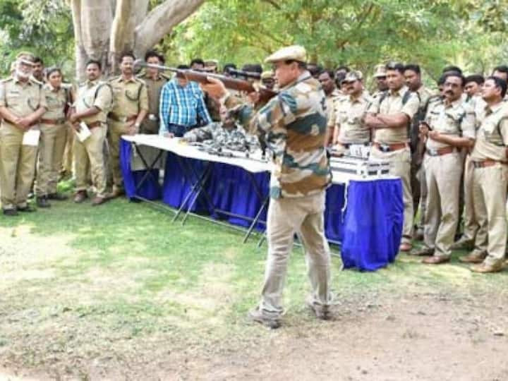 Telangana forest officials have decided to go on duty only if they are armed. Forest Officers Strike : ఆయుధాలిస్తేనే విధుల్లోకి - తెలంగాణ ఫారెస్ట్ అధికారుల కీలక నిర్ణయం !