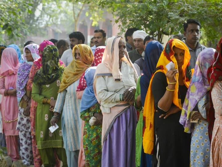 74 Percent polling in last phase of Haryana Panchayat elections in Faridabad, Palwal, Hisar and Fatehabad District Haryana Panchayat Elections 2022: पंचायत चुनाव के अंतिम चरण में 74 फीसदी मतदान, यहां हुआ सबसे अधिक मतदान