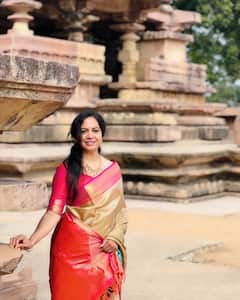 Singer Sunitha: రామప్ప దేవాలయంలో సింగర్ సునీత