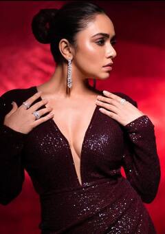 Happy Birthday Amruta Khanvilkar : बर्थडे गर्ल अमृता खानविलकरविषयी जाणून घ्या...