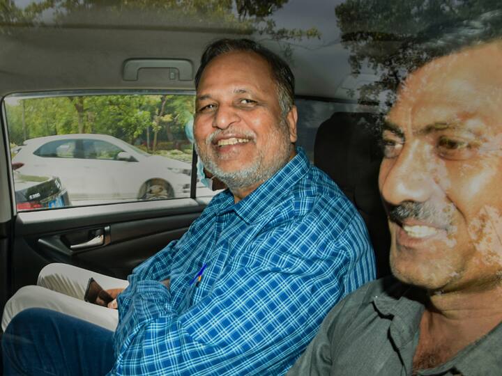 Delhi Former Minister Satyendar Jain Six Weeks Interim Bail Supreme Court Big SC Relief For Satyendar Jain, Gets Interim Bail For 6 Weeks On Health Grounds