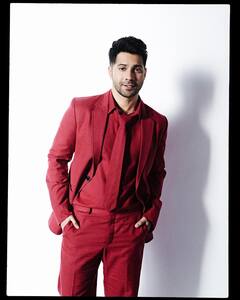 Varun Dhawan: নতুন ছবি 'ভেড়িয়া'র প্রচারে বলিউডের অন্যতম সর্বোচ্চ পারিশ্রমিক প্রাপ্ত বরুণ