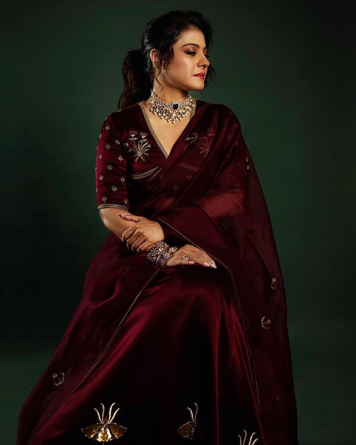 Let us know what do you think of Kajol's look? ( All Pics Credit: Instagram/@kajol)