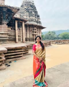 Singer Sunitha: రామప్ప దేవాలయంలో సింగర్ సునీత