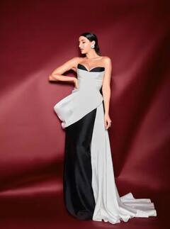 Nora Fatehi Photos: ਨੋਰਾ ਫਤੇਹੀ ਕਾ ਨੂਰ ਸ਼ਤਰੰਜ ਦੀ ਰਾਣੀ ਵਾਂਗ ਹੈ, ਚਿੱਟੇ ਅਤੇ ਕਾਲੇ ਆਫ ਸ਼ੋਲਡਰ ਗਾਊਨ 'ਚ ਦਿਖ ਰਹੀ ਸੀ ਸ਼ਾਨਦਾਰ ਅਦਾਕਾਰਾ