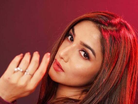 Photo: Donal Bisht shared a bold look; Increase the mercury of the internet! Photo: Donal Bisht shared a bold look; Increase the mercury of the internet!