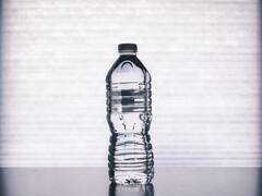 Health Tips : प्लॅस्टिकच्या बाटलीतील पाणी आरोग्यासाठी हानिकारक, घ्या काळजी!