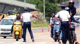 Traffic Challan : ਨੰਬਰ ਪਲੇਟ ਦੇ ਨਾਲ ਇਹ ਛੇੜਛਾੜ ਪੈ ਸਕਦੀ ਭਾਰੀ, ਕੱਟ ਸਕਦੈ ਹਜ਼ਾਰਾਂ ਦਾ ਚਲਾਨ