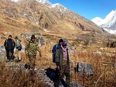 जोशीमठफू: फूलों की घाटी की निगरानी के लिए लगाए गए 19 कैमरे, वन तस्करों पर रहेगी पैनी नजर