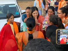 PHOTO: विधानसभा निवडणुकीच्या प्रचारासाठी पंकजा मुंडे गुजरातमध्ये