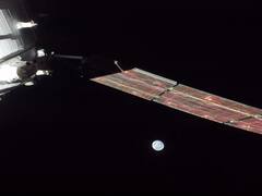 NASANASA Artemis  : चंद्रावरून पृथ्वी कशी दिसते? व्हिडिओ आला समोर 