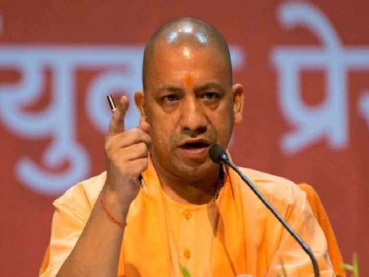 Kumbh 2025: प्रयागराज में कुंभ की तैयारियां अभी से शुरू, सीएम योगी ने तैयार किया रोडमैप, 40 करोड़ श्रद्धालुओं के लिए होगी व्यवस्था