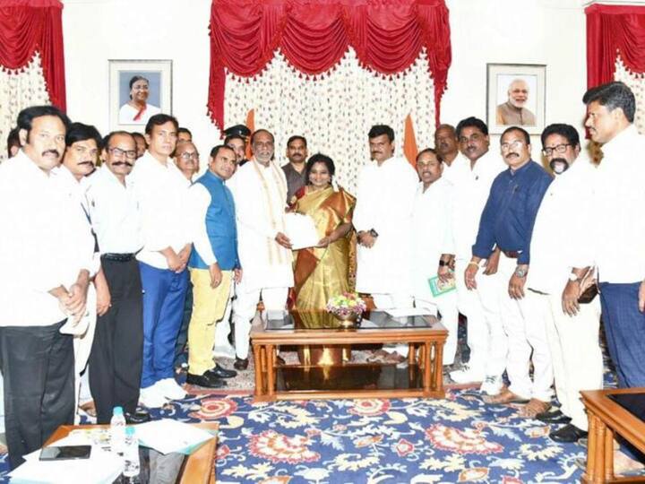 BJP leaders Meets Telangana Governor Tamili Sai Soundararajan at Raj Bhavan on Thursday.