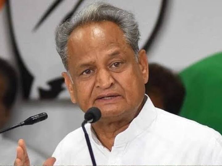 Rajasthan Politics: सीएम गहलोत ने OBC आरक्षण बढ़ाने की मांग को बताया जायज, कहा- लागू करेंगे यह फॉर्मूला Rajasthan Regarding OBC reservation CM Ashok Gehlot said that the demand of the youth is reasonable ANN Rajasthan Politics: सीएम गहलोत ने OBC आरक्षण बढ़ाने की मांग को बताया जायज, कहा- लागू करेंगे यह फॉर्मूला
