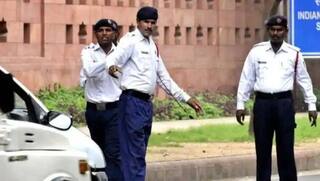 Car Modify Rule: ਕਾਰ ਮੋਡੀਫਾਈ ਕਰਵਾਓ, ਪਰ ਜੇਕਰ ਇਹ ਚੀਜ਼ਾਂ ਲਗਾਈਆਂ ਨੇ ਤਾਂ ਪੁਲਿਸ ਕਦੇ ਵੀ ਗੱਡੀ ਨੂੰ ਰੁਕਵਾ ਲਵੇਗੀ