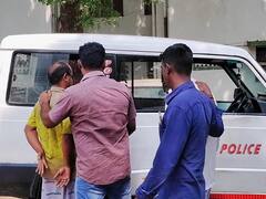 குளித்தலையில் 151 கிலோ புகையிலைப் பொருட்கள் பறிமுதல் - இரண்டு பேர் கைது