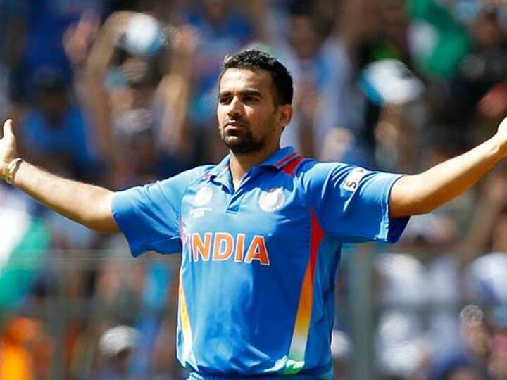 इस लिस्ट के टॉप-5 में पूर्व भारतीय तेज गेंदबाज जहीर खान भी शामिल हैं. जहीर ने न्यूजीलैंड के खिलाफ 22 वनडे मैचों में 27.73 की बॉलिंग एवरेज औऱ 5.07 के इकोनॉमी रेट से 30 विकेट लिए हैं.