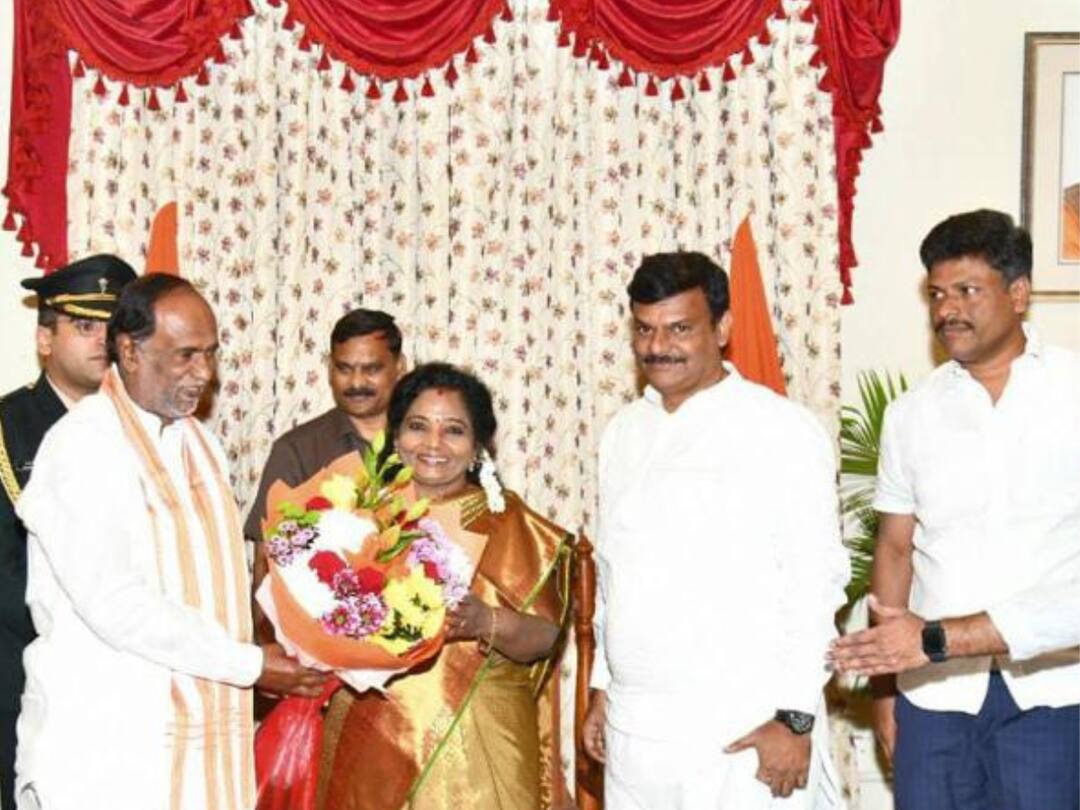 AP BJP leaders appealed to the Governor to ensure that the Uttarandhra castes removed from the list are included in the BC list again. AP BJP Meet TS Governer : తెలంగాణ గవర్నర్‌కు ఏపీ బీజేపీ విజ్ఞాపన - వాళ్ల ఓట్లపై గురి పెట్టారా?