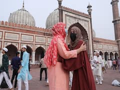 'Girls Come Alone And Wait For Their Dates': Shahi Imam On Jama Masjid Order