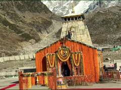 चारधाम यात्रा पर धामी सरकार ले सकती है बड़ा फैसला, साल में एक ही कर पाएंगे यात्रा